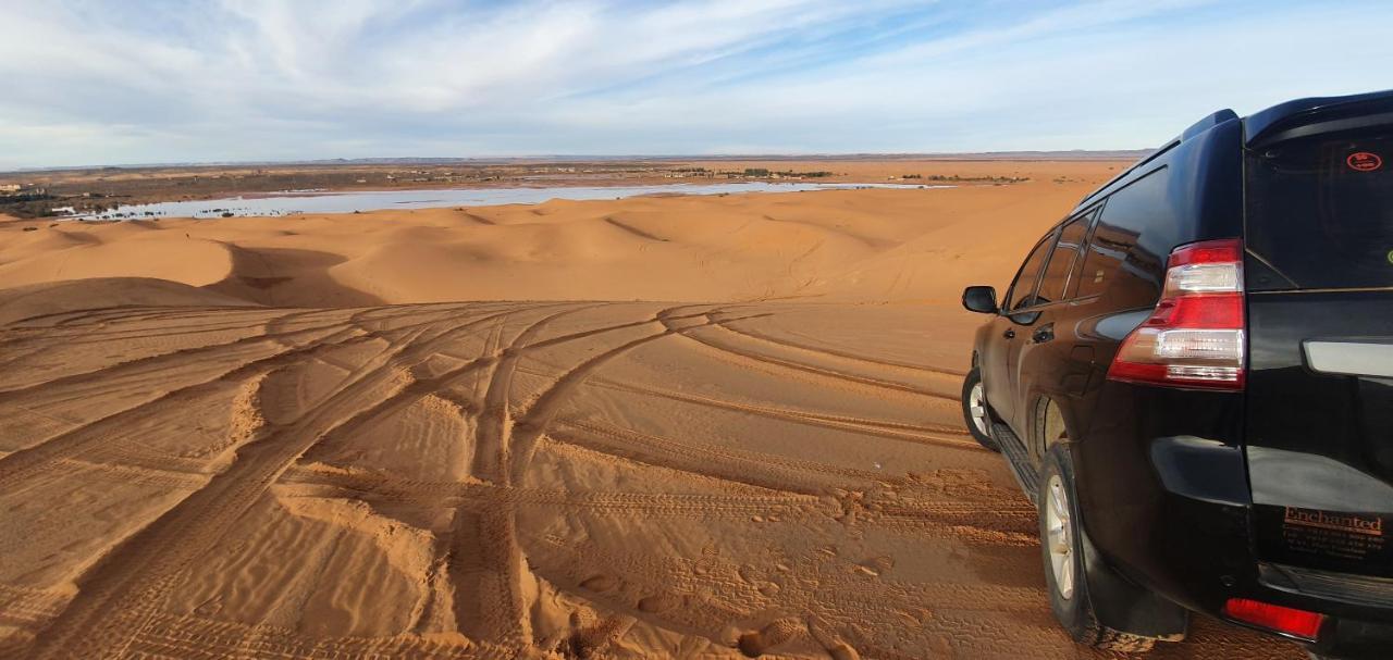 Desert Glamping Resort Мерзуга Экстерьер фото